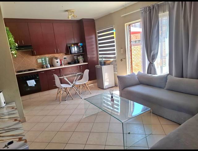 2 BEDROOM SECTIONAL TITLE FOR SALE IN EIKE PARK